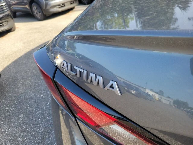 New 2026 Gun Metallic Nissan SV image 6