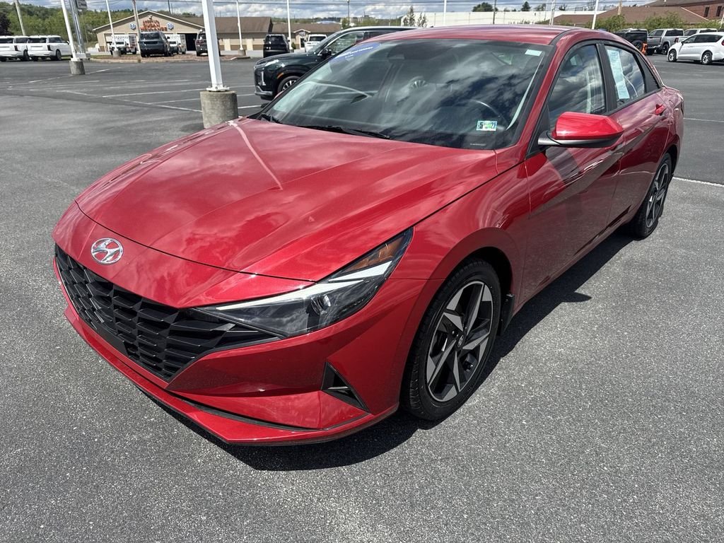 Certified Used 2023 Red Hyundai SEL image 4