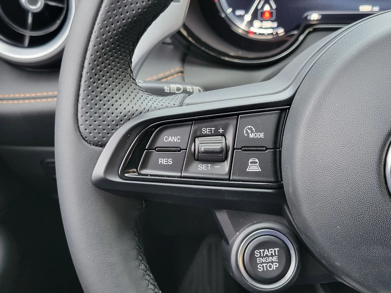 Used 2026 Yellow Alfa Romeo Base image 5