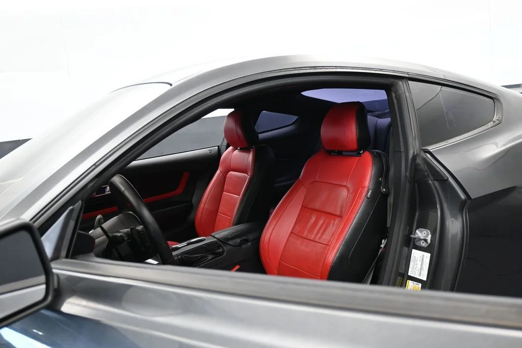 Used 2020 Magnetic Ford GT Premium image 10
