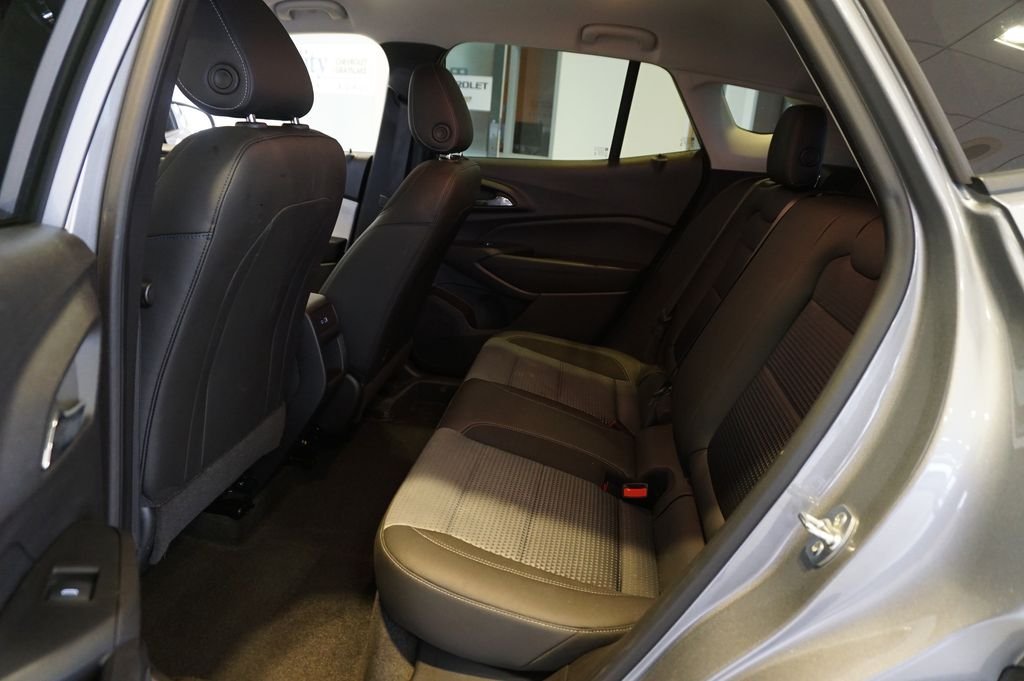 Used 2025 Gray Chevrolet LT image 10