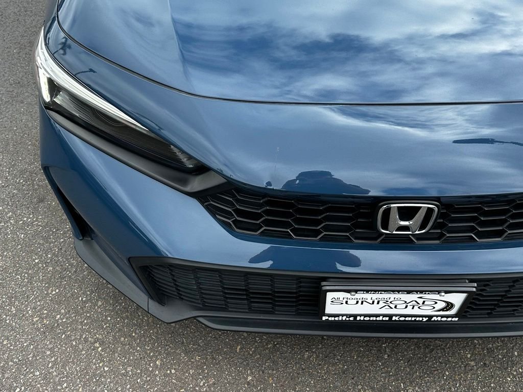 Used 2025 Blue Honda Sport image 4