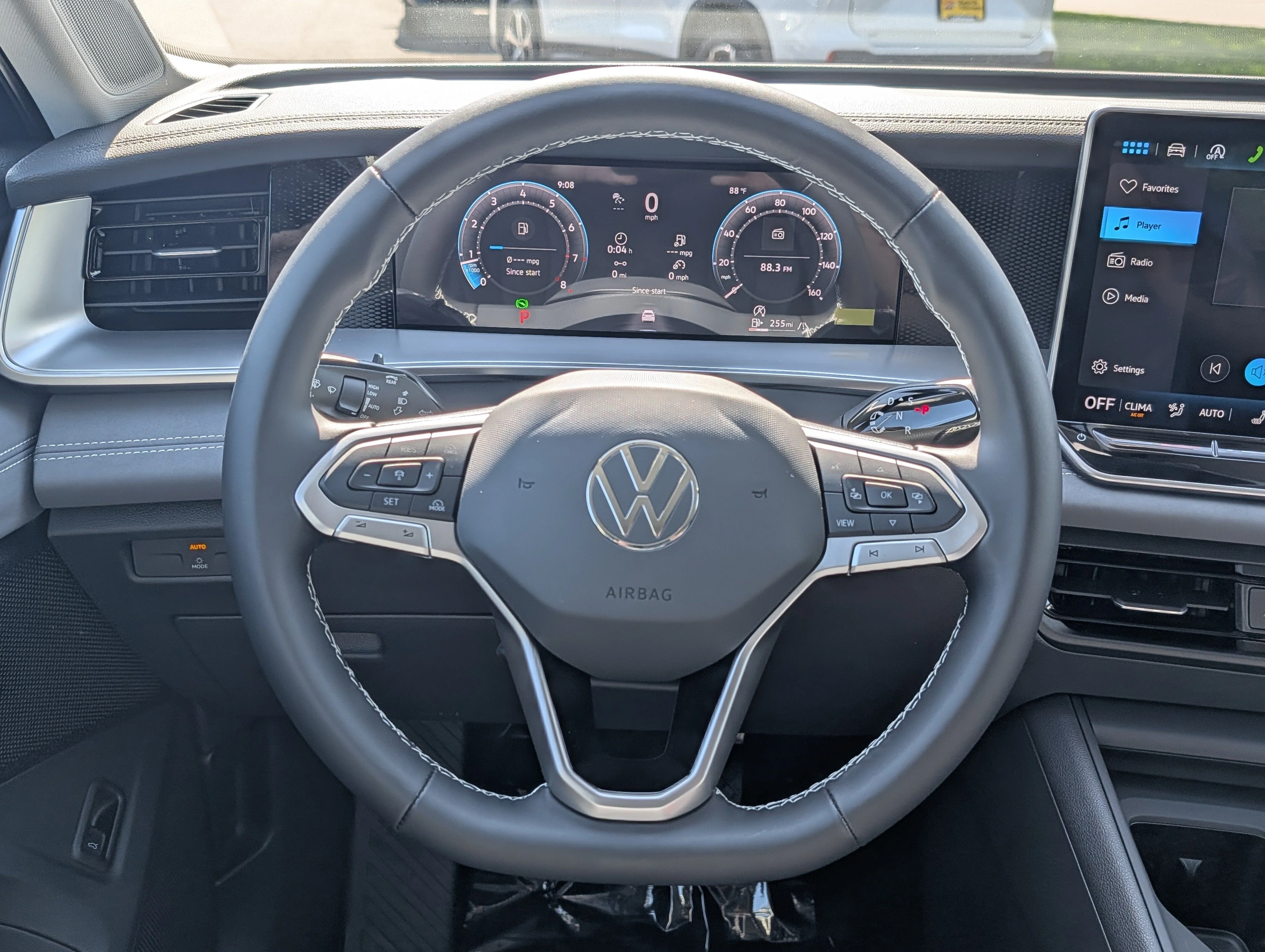 New 2026 Platinum Gray Metallic Volkswagen SE image 10