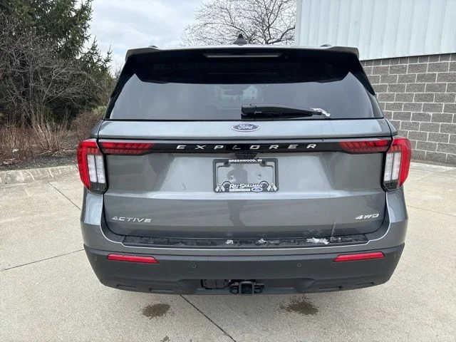 New 2026 Carbonized Gray Metallic Ford Active image 7