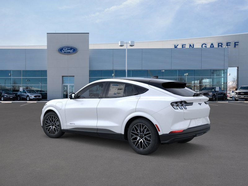 New 2026 Star White Metallic Tri-Coat Ford Premium image 4