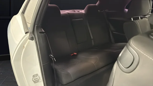 Used 2019 White Dodge SXT image 24