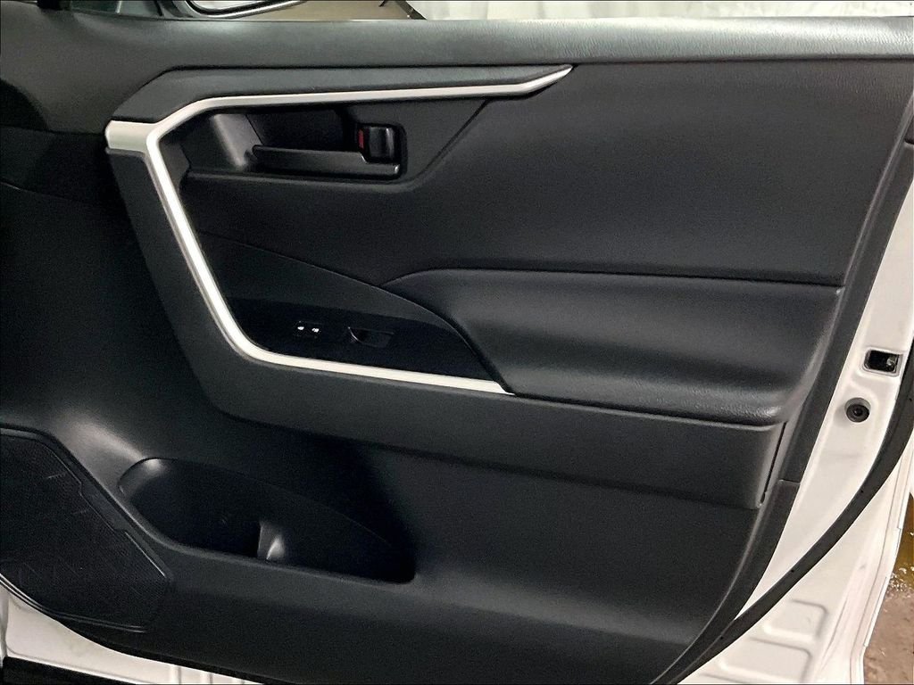 Certified Used 2022 White Toyota LE image 12