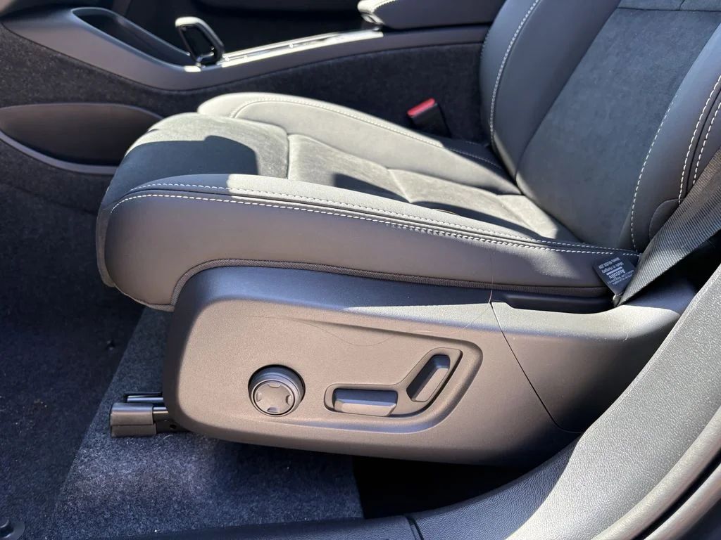 New 2026 Denim Blue Volvo Ultra image 13