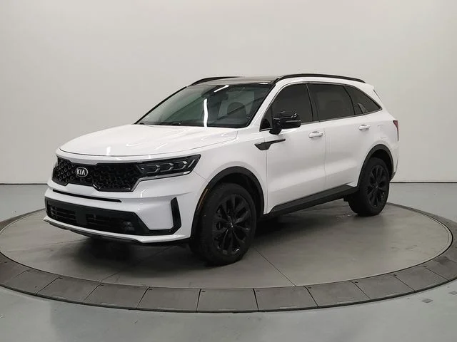 Used 2021 White Kia SX image 4