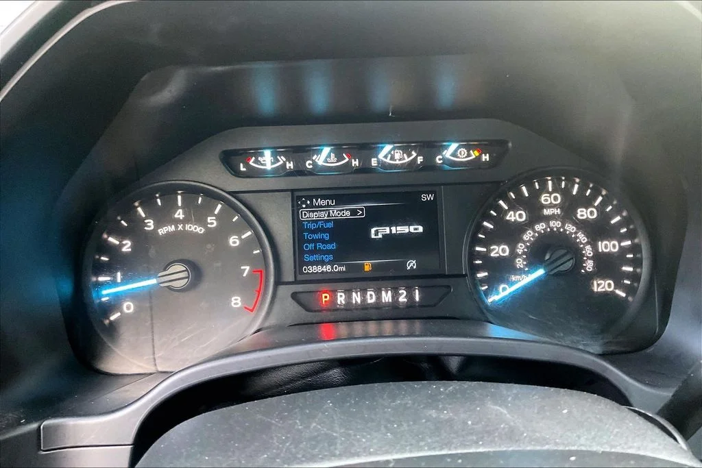 Used 2019 White Ford XL image 19