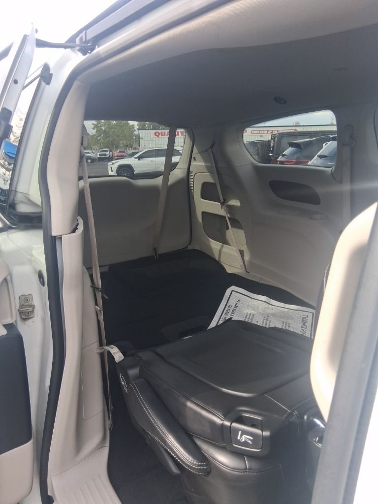 Used 2024 White Chrysler Touring L image 8