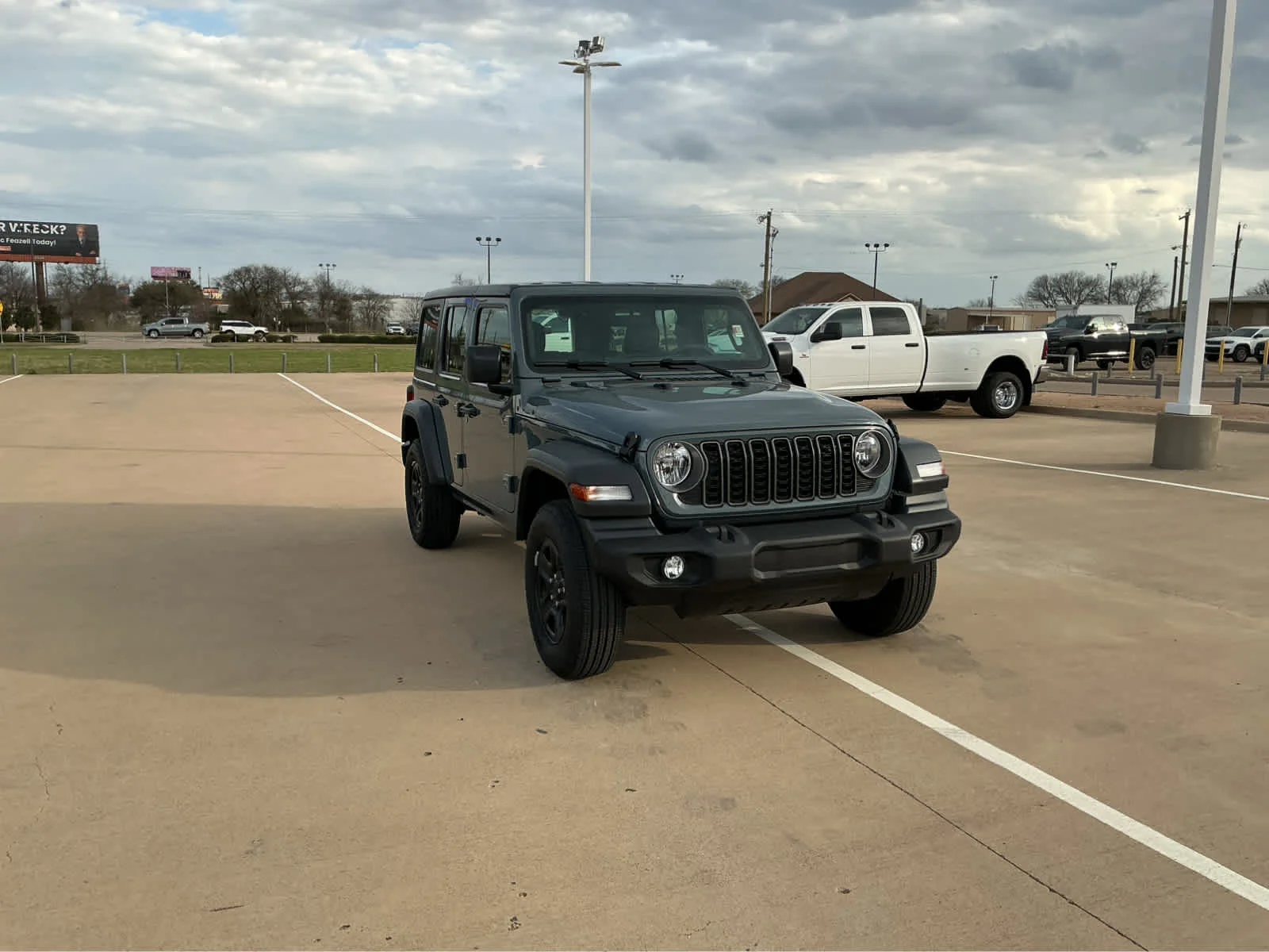 New 2026 Anvil Clear-Coat Exterior Paint Jeep Sport image 4