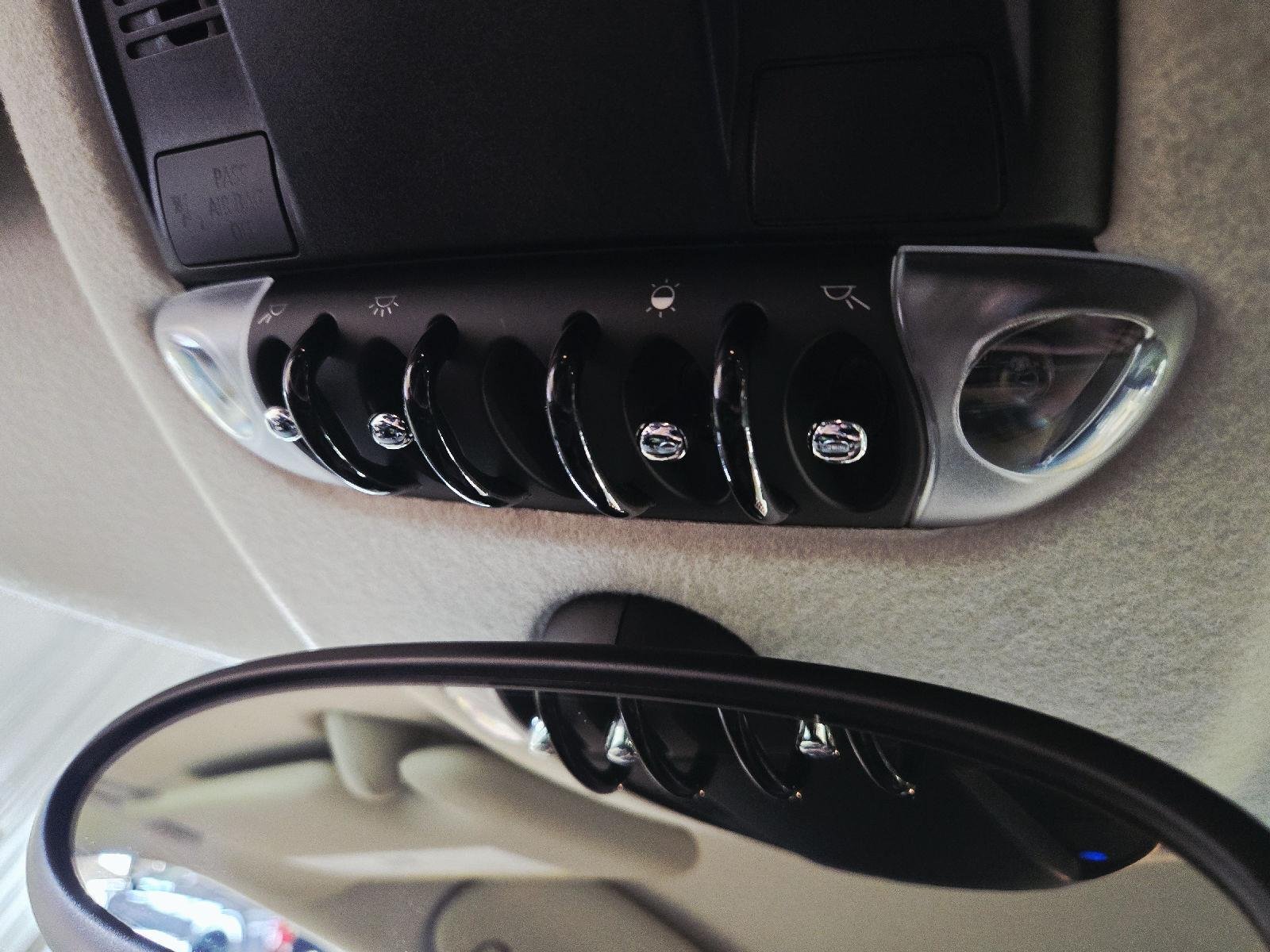 Used 2013 Reef Blue Metallic MINI CLUBVAN image 27