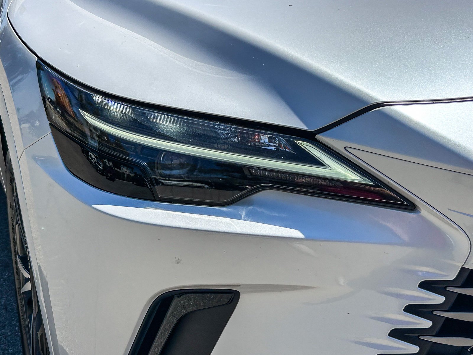 Used 2023 EMINENT WHITE PEA Lexus RX 350 image 4