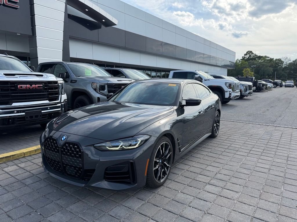 Used 2024 Gray BMW M440i image 3