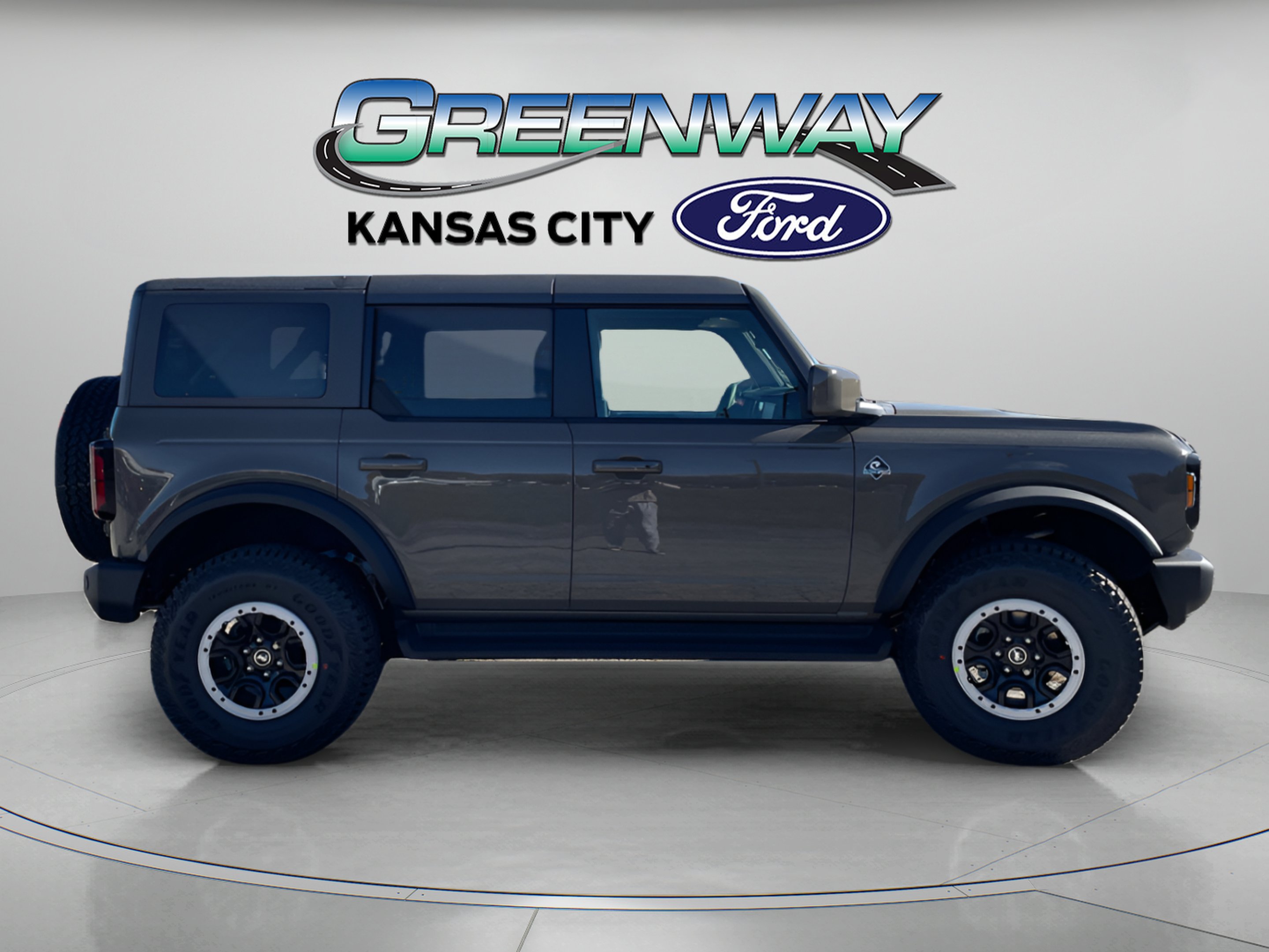 2025 Ford Bronco 4-Door Outer Banks - Photo 9