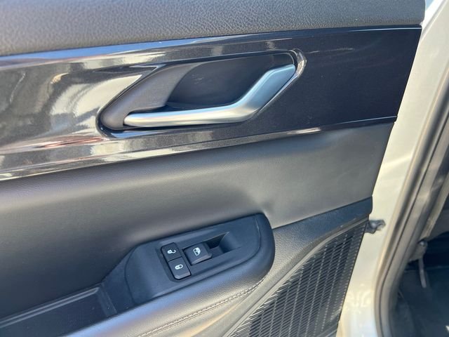 Certified Used 2023 Silver Jeep Altitude X image 12