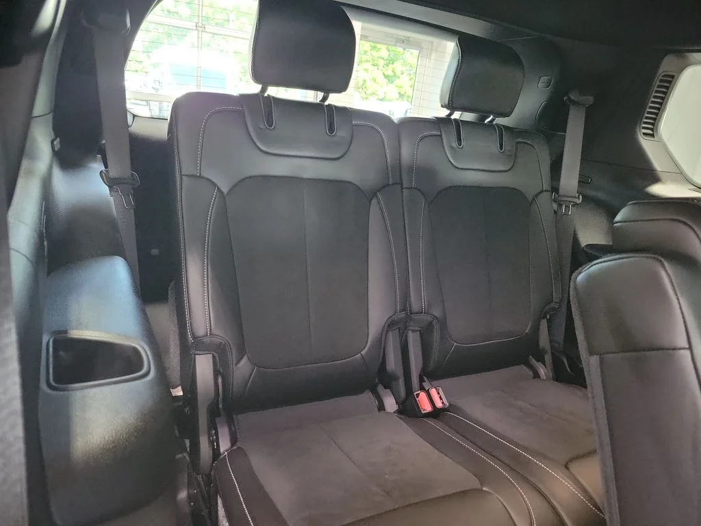 Used 2024 Gray Jeep Altitude X image 19