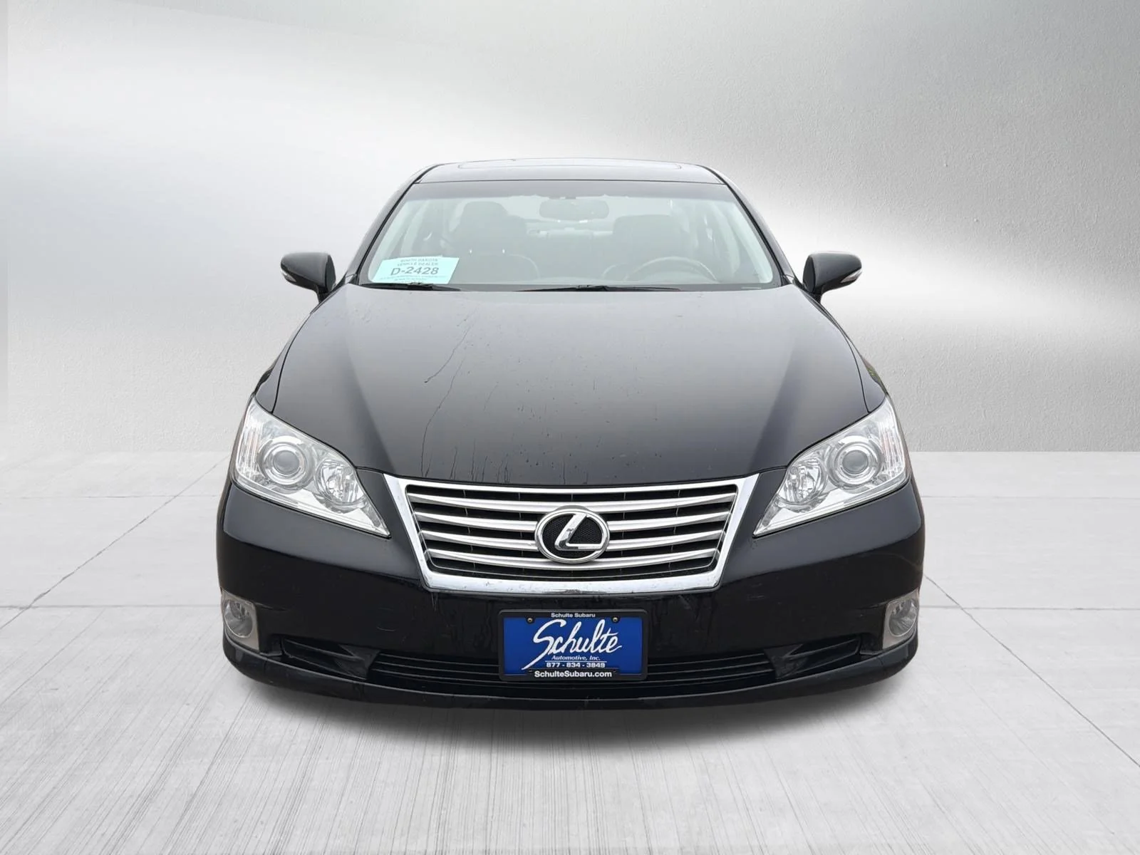 Used 2010 Obsidian Lexus  image 2