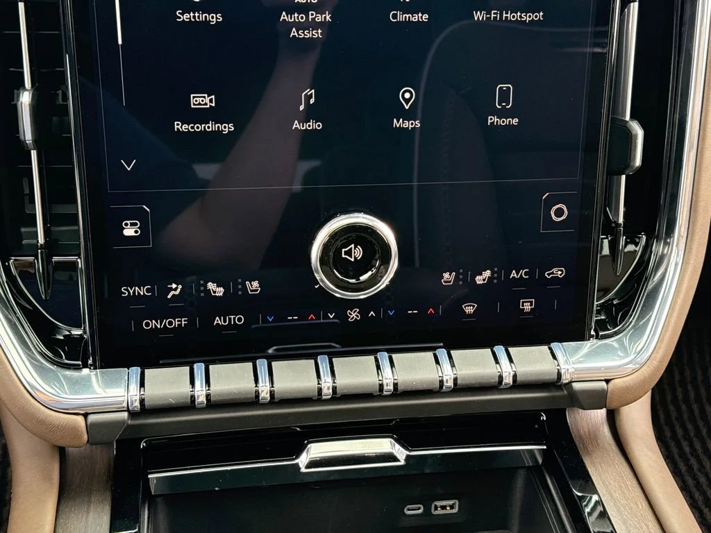 2026 GMC Yukon XL Denali Ultimate - Photo 26
