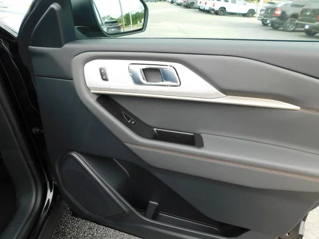 New 2026 Agate Black Metallic Ford Active image 17