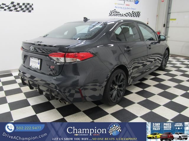 Used 2024  Toyota SE image 10