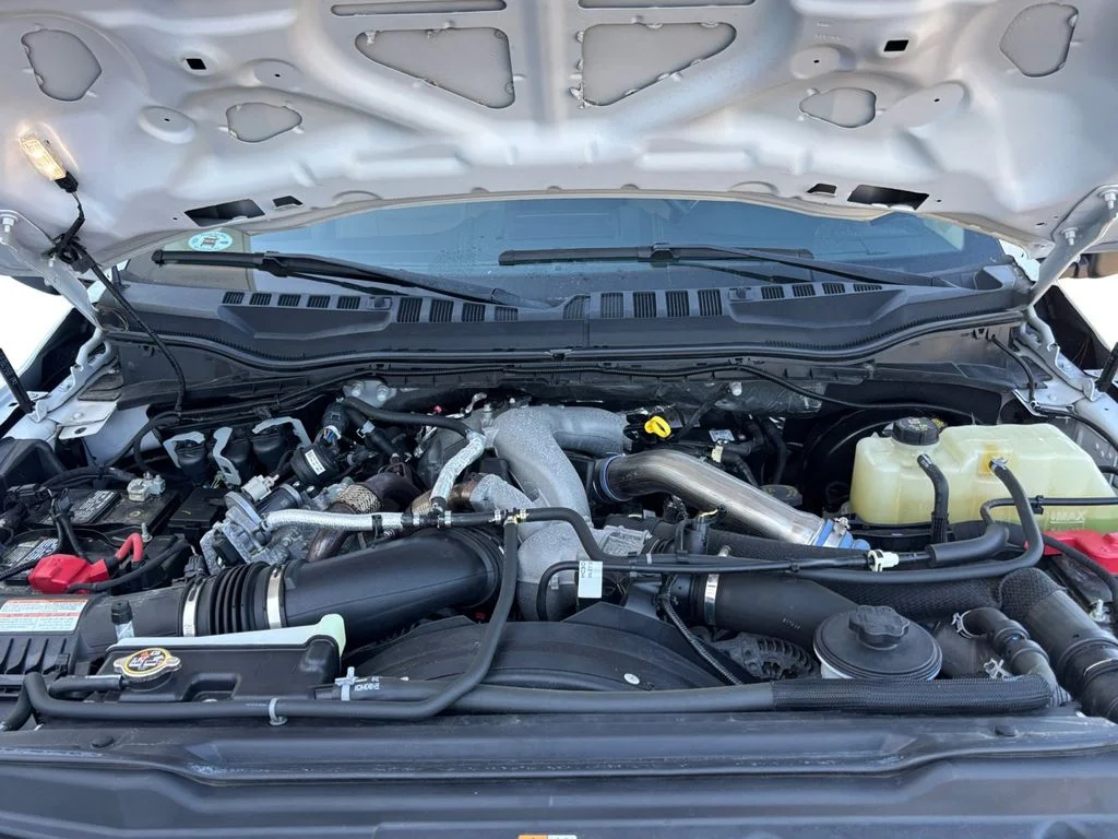 Used 2020 White Ford Lariat image 14
