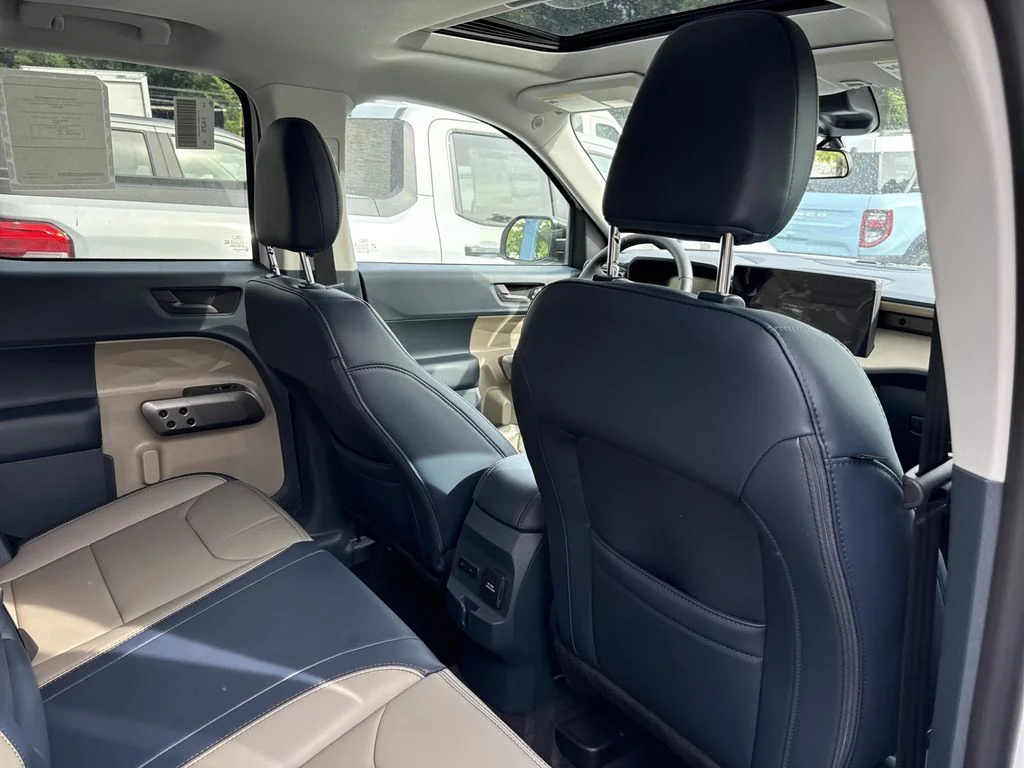 New 2026 White Ford Lariat image 28