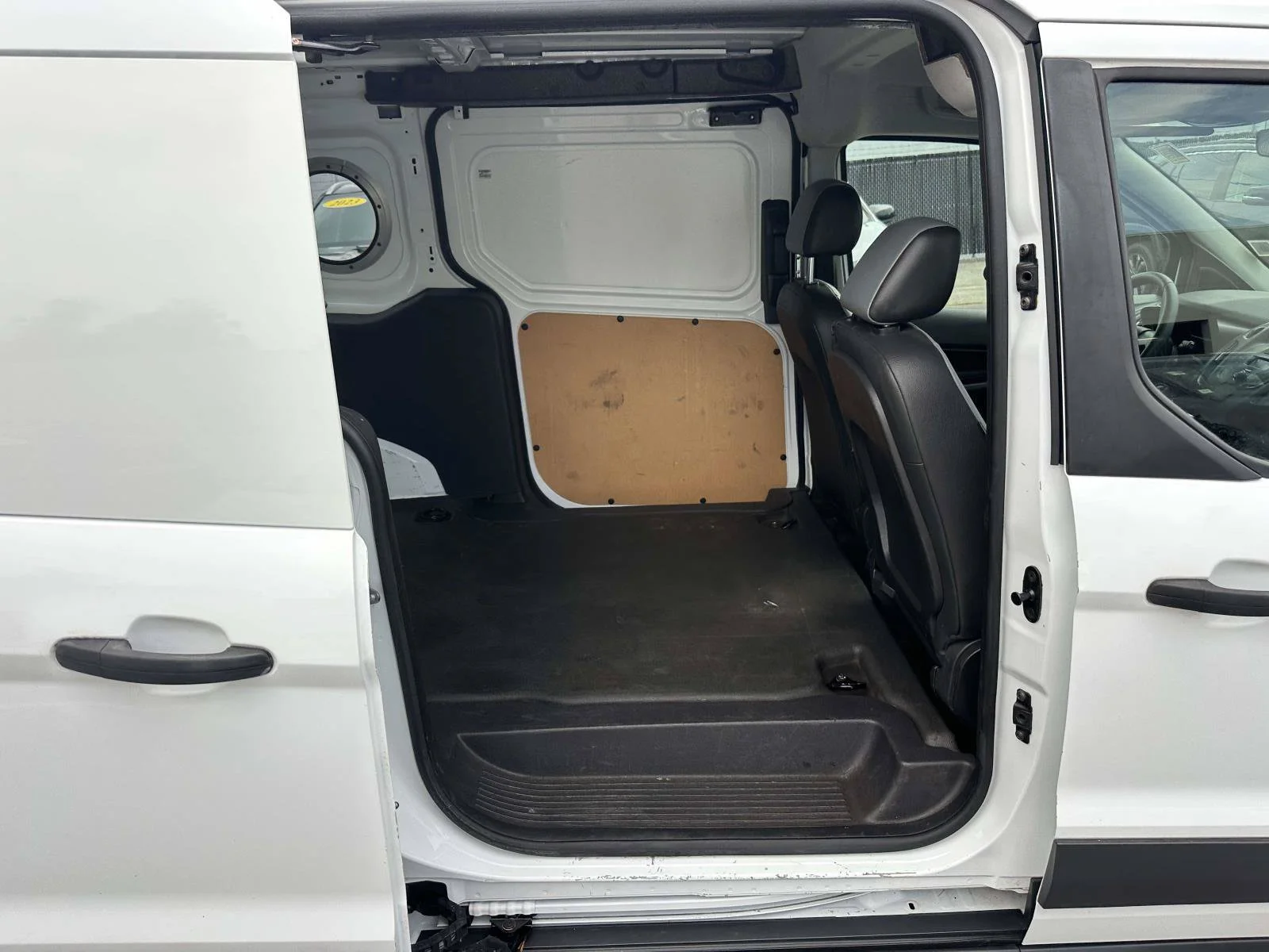 Used 2016 White Ford XL image 13