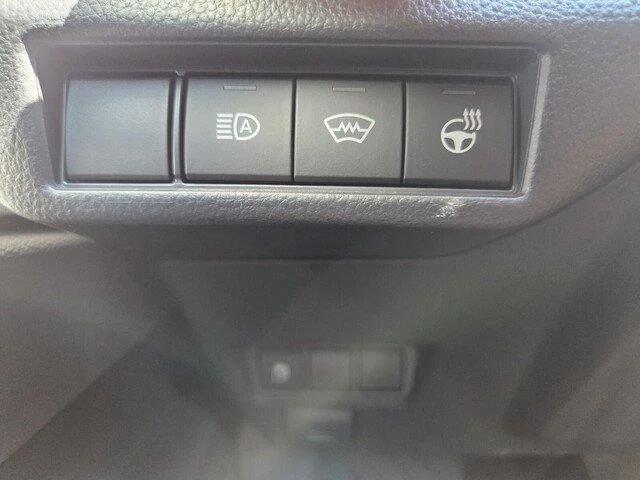 New 2027 Wind Chill Pearl Toyota XLE image 10