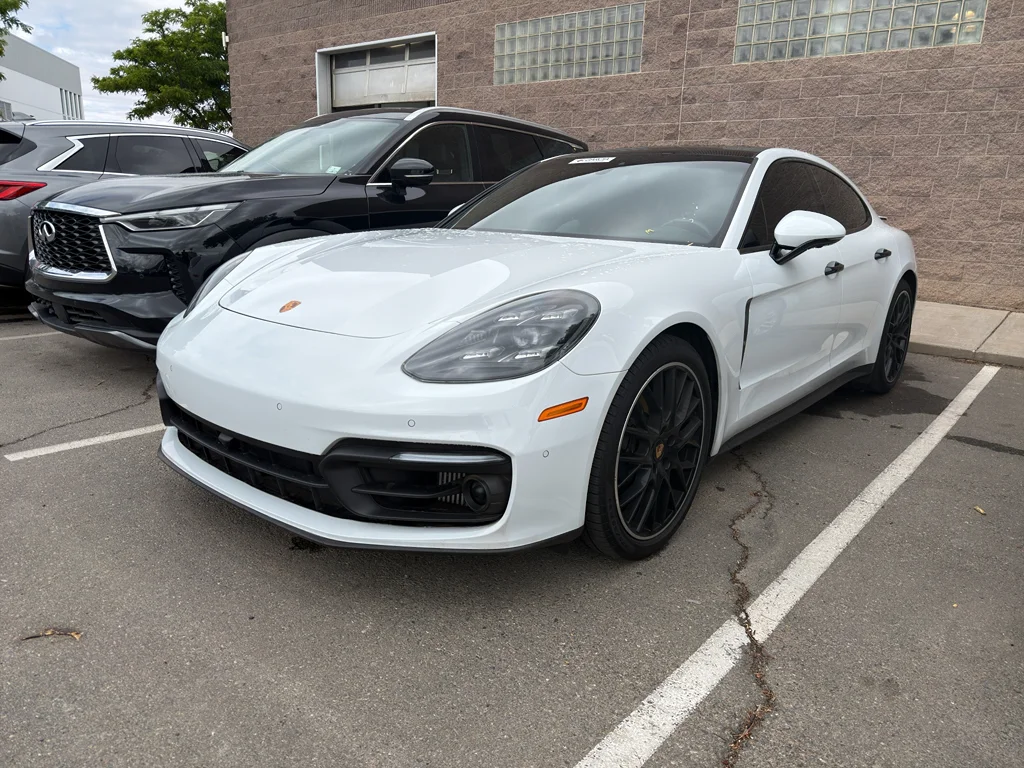 2023 Porsche Panamera