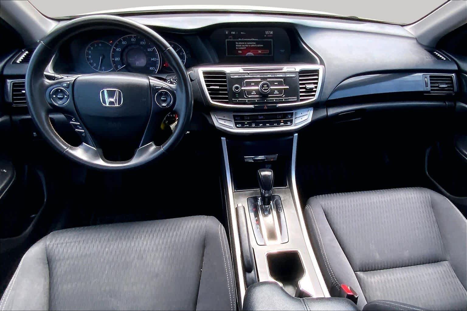 Used 2015 WHITE ORCHID PEARL Honda Sport image 15