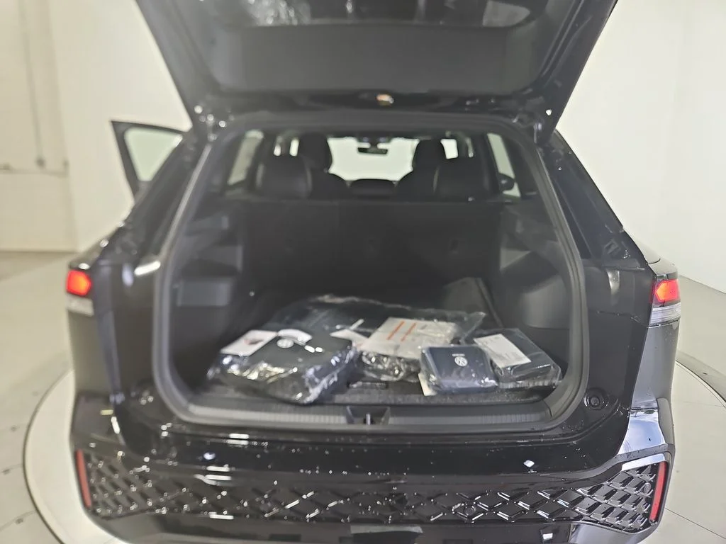 New 2026 Black Volkswagen 2.0T SE R-Line Black image 21