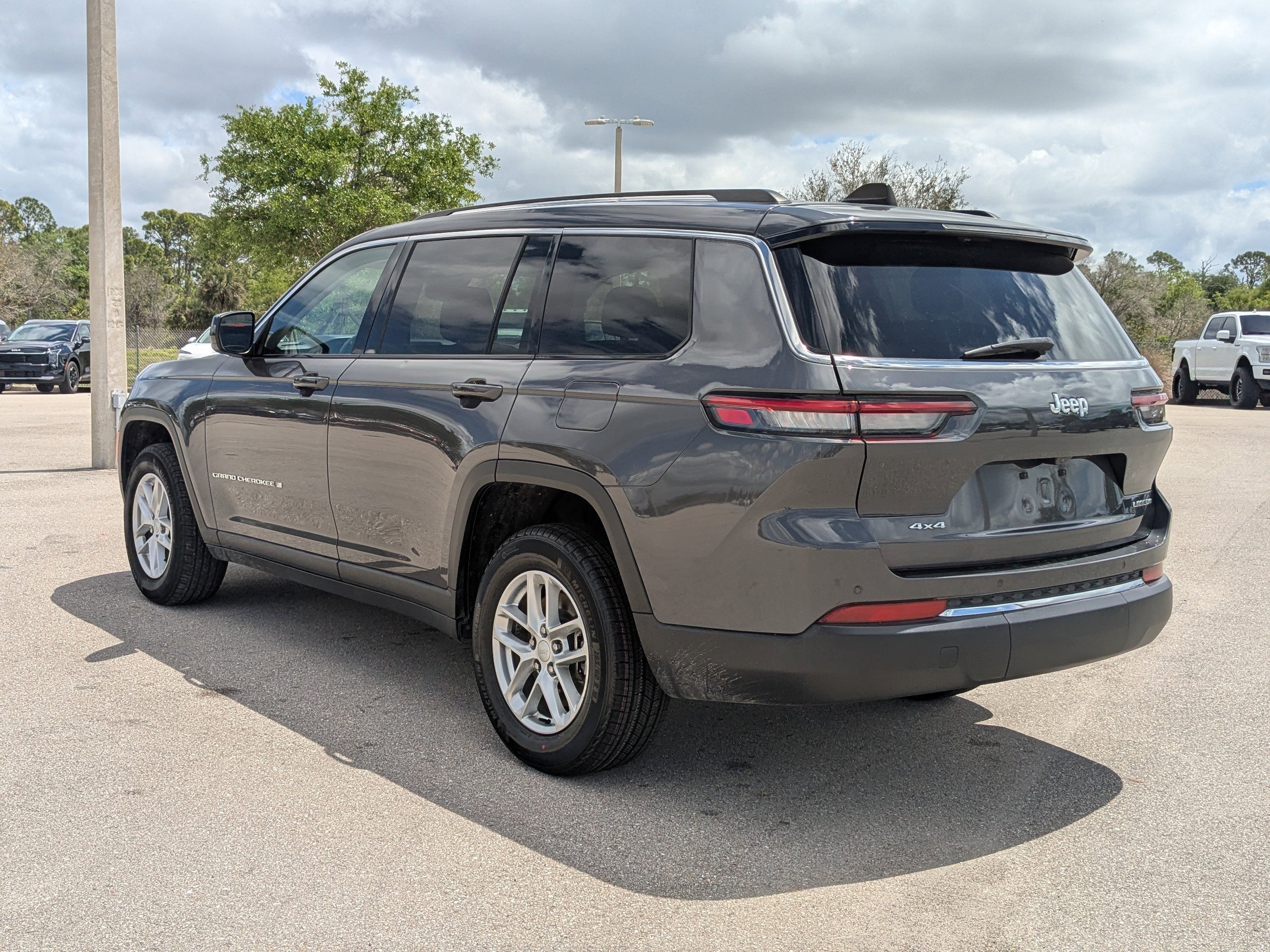 2023 Jeep Grand Cherokee L Laredo - Photo 7