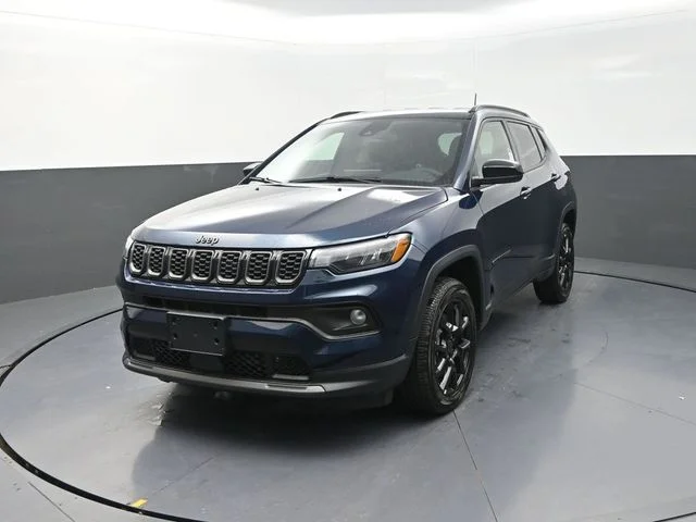 New 2026 Fathom Blue Pearl-Coat Exterior Paint Jeep Latitude image 5