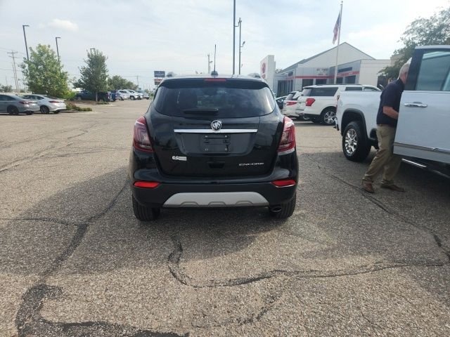 Used 2019 Ebony Twilight Metallic Buick Preferred image 2