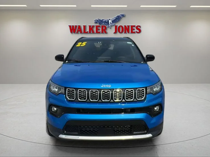 Used 2025 Hydro Blue Pearlcoat Jeep Limited image 2
