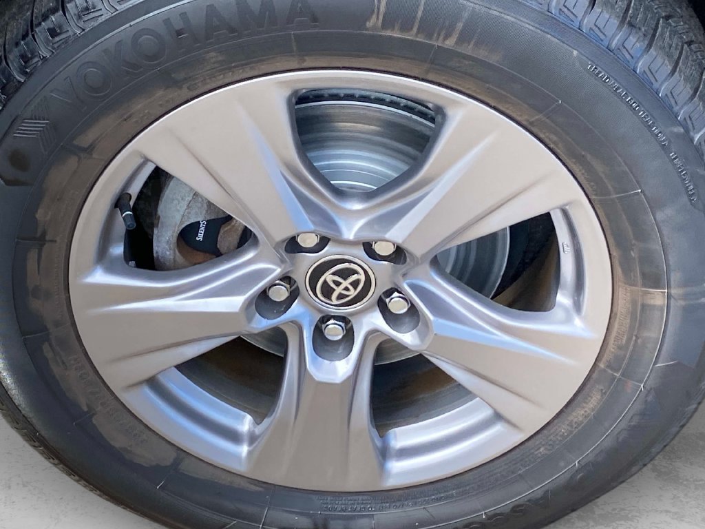 Used 2022 Gray Toyota XLE image 30