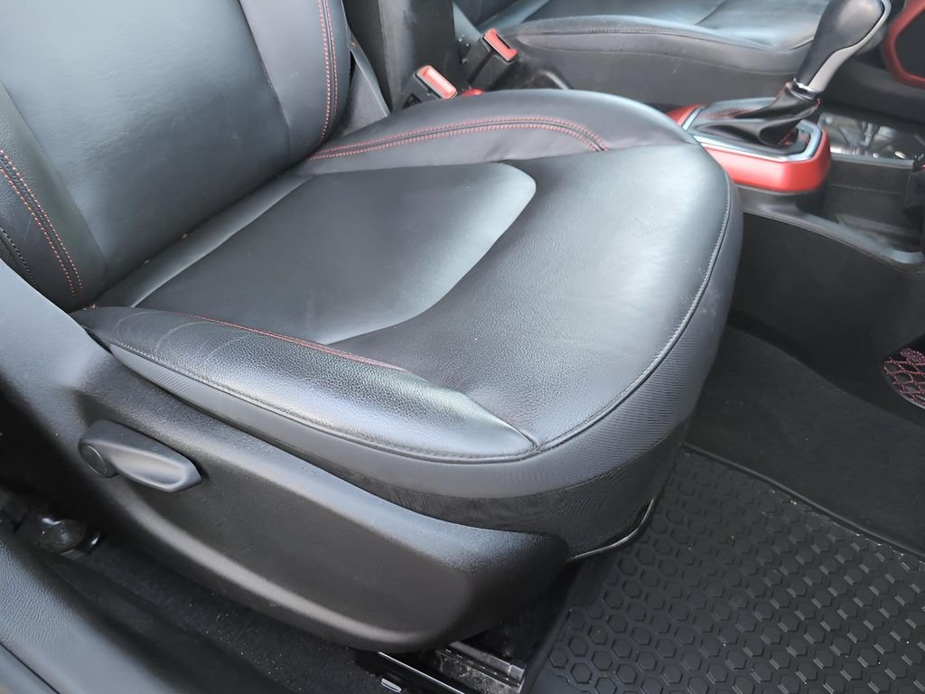 Used 2021 Omaha Orange Clearcoat Jeep Trailhawk image 33