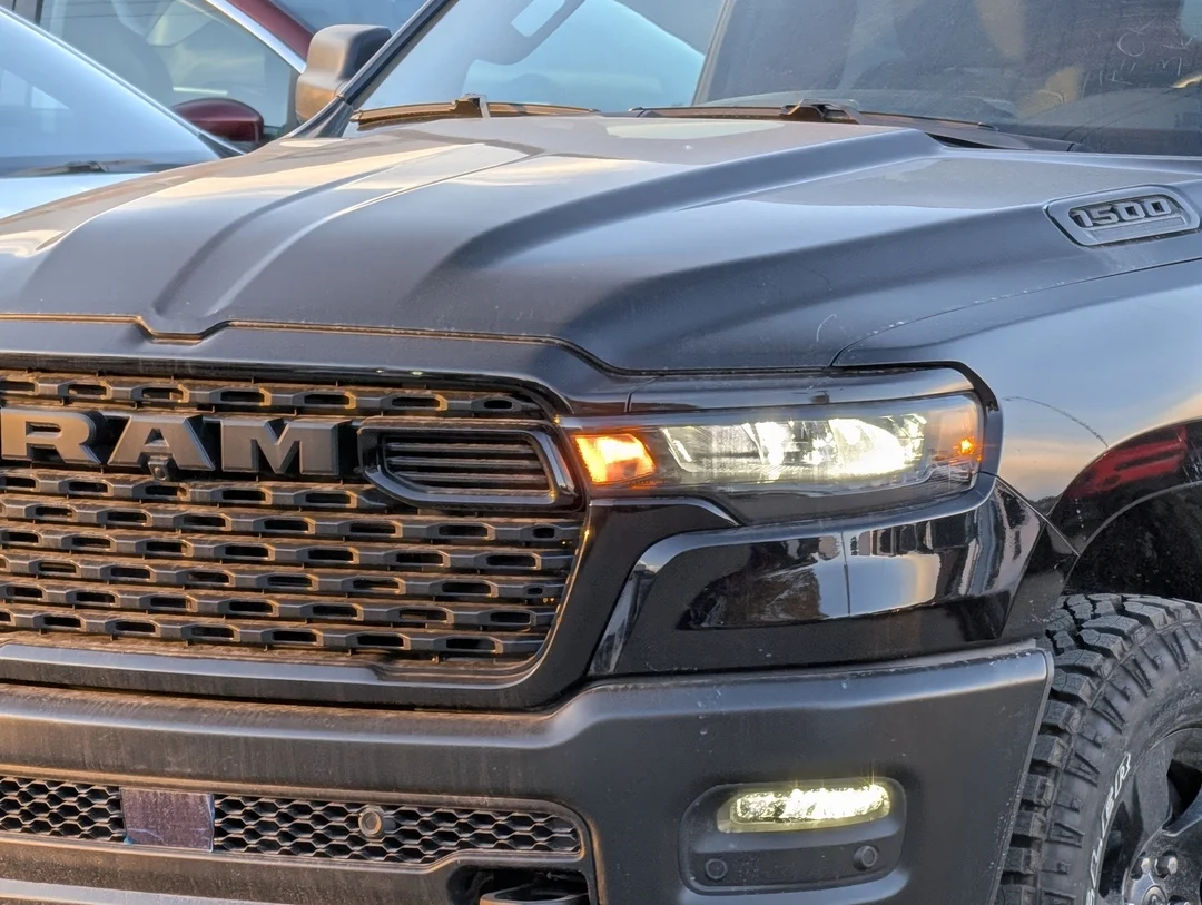 New 2026 Black RAM Warlock - - 4x4 - 3.0L Hurricane Twin Turbo - E-Locker Axle - 18 Black Wheels & More! image 10