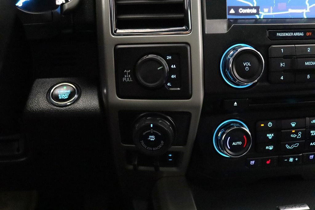 Used 2017 Silver Ford Lariat image 31