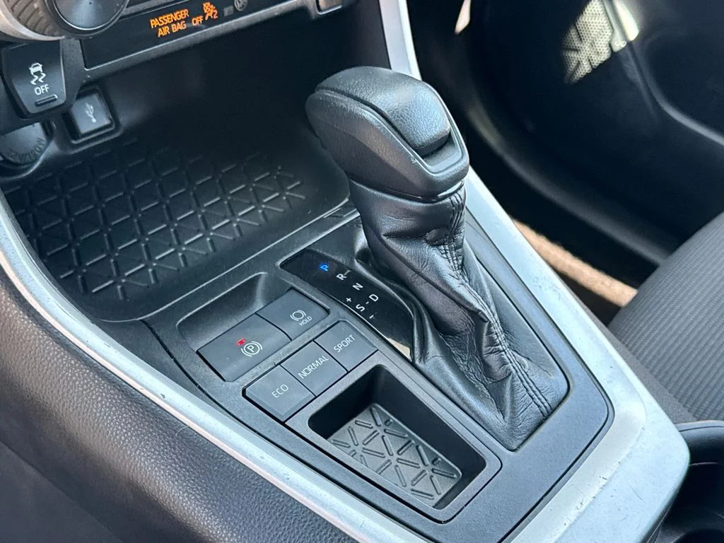 Used 2020 Gray Toyota LE image 25