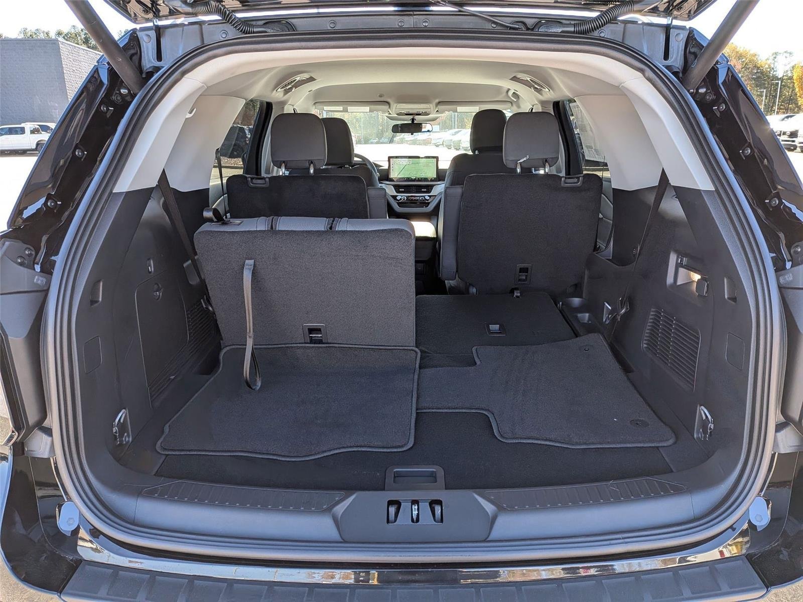 New 2026 Agate Black Metallic Ford Active image 33