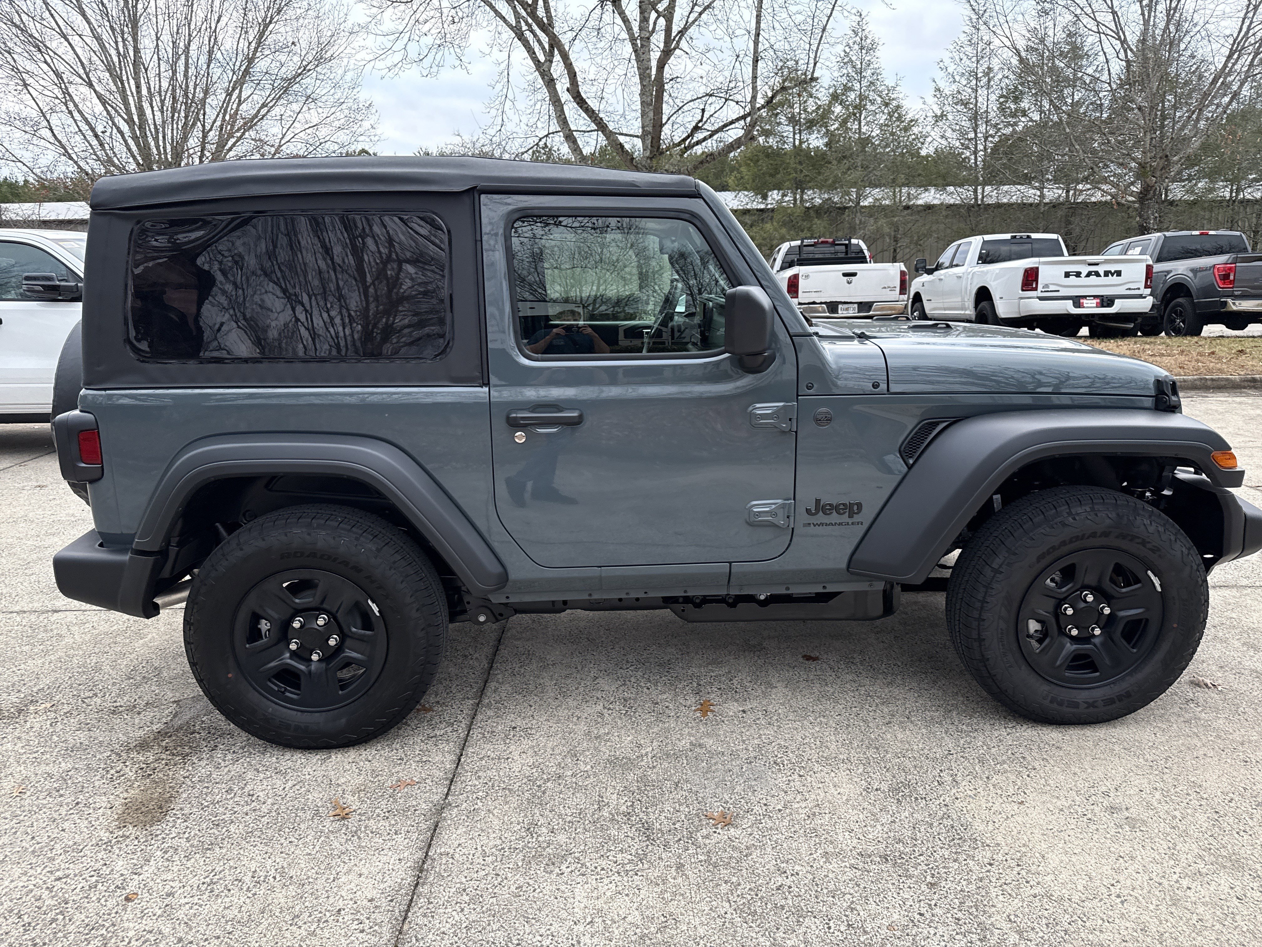 New 2026 Anvil Clear-Coat Exterior Paint Jeep Sport image 8
