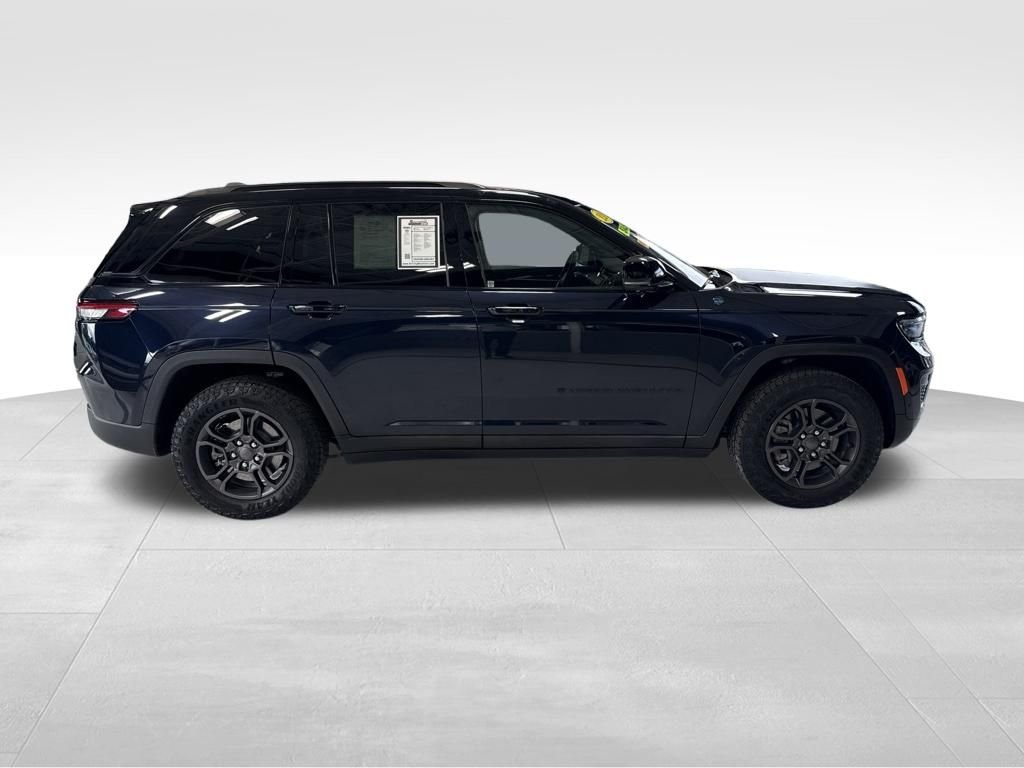 Used 2024 Black Jeep Trailhawk 4xe image 7