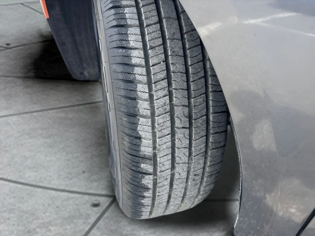 Used 2023 Gray Chrysler Touring L image 33