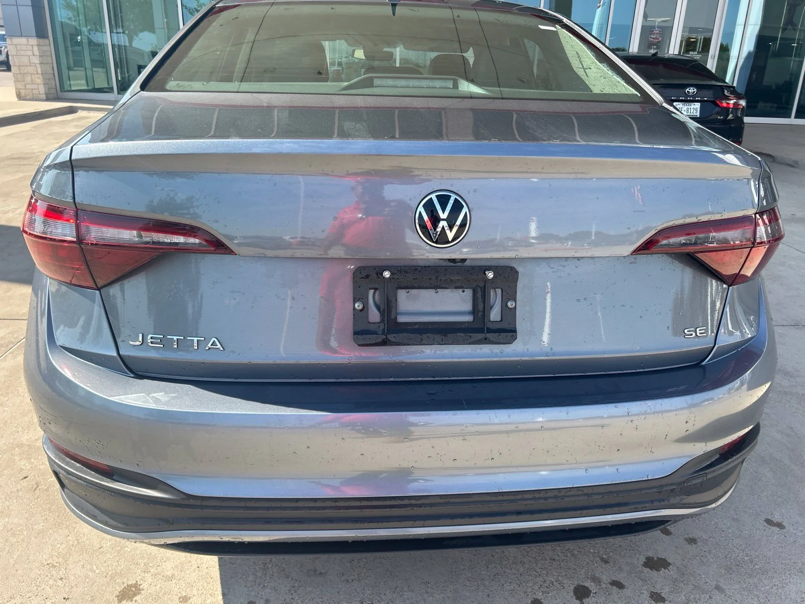 Used 2024 Gray Volkswagen 1.5T SE image 11