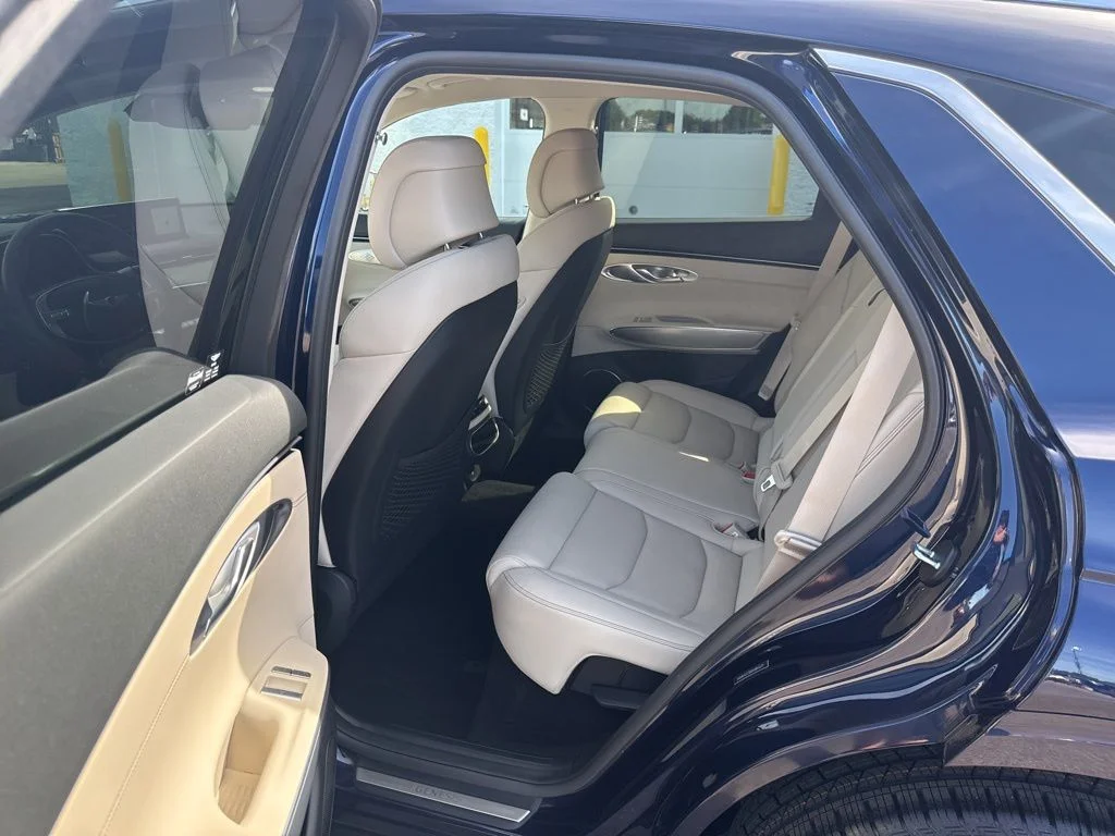Used 2024 Capri Blue Genesis 2.5T image 30