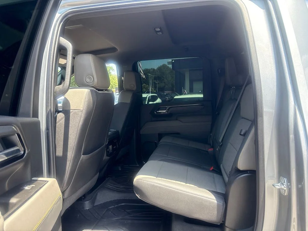 Used 2025 Gray Chevrolet ZR2 image 16