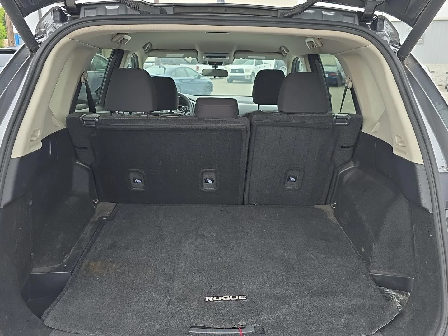 Used 2024 Gun Metallic Nissan SV image 6